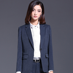 女1
